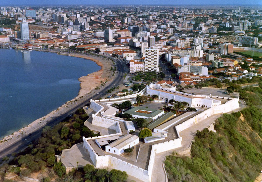 Реферат: Социально-экономическое развитие Анголы