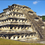 Пирамида в Эль-Мирадор