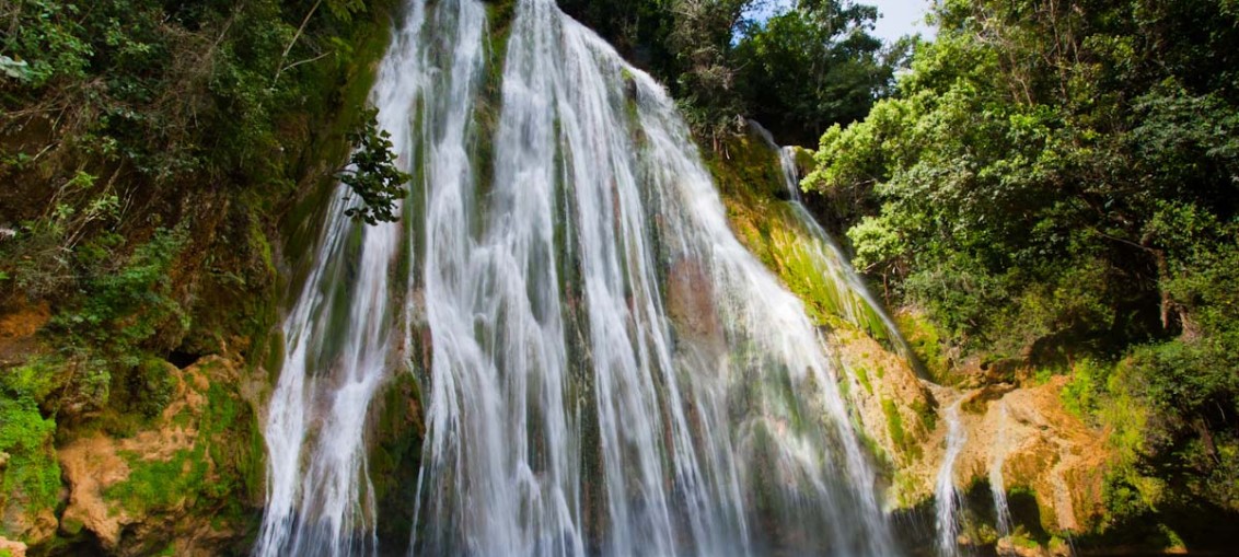 Водопад Эль-Лимон (Доминиканская Республика)