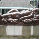 Скульптура «Лежащая_женщина», Вадуц